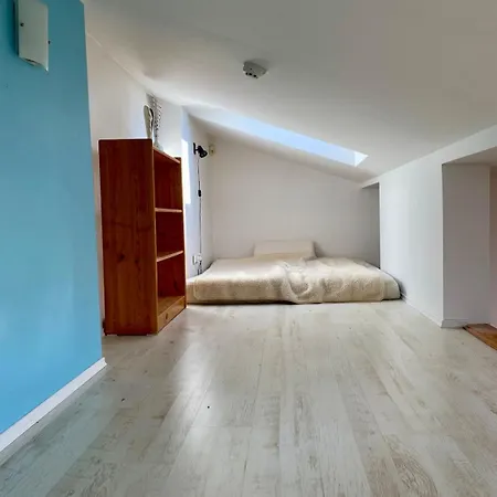 Appartement Stylish Rooftop Near Old Town *